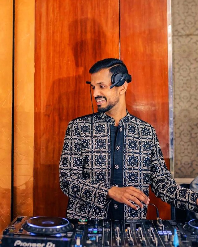 DJ, JK7 Services
